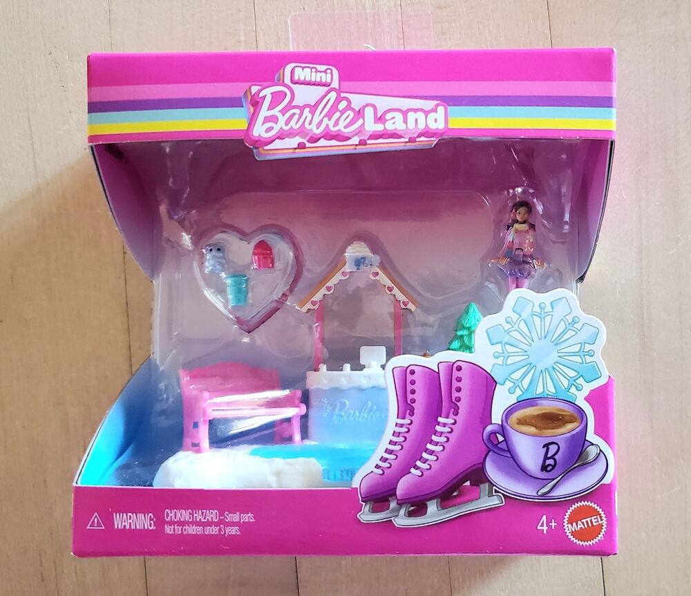 Mini Barbie Land Micro Doll Playset Christmas Tree, Bench & Ice Rink w/ Doll NEW